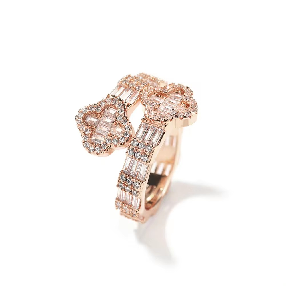 clover ring