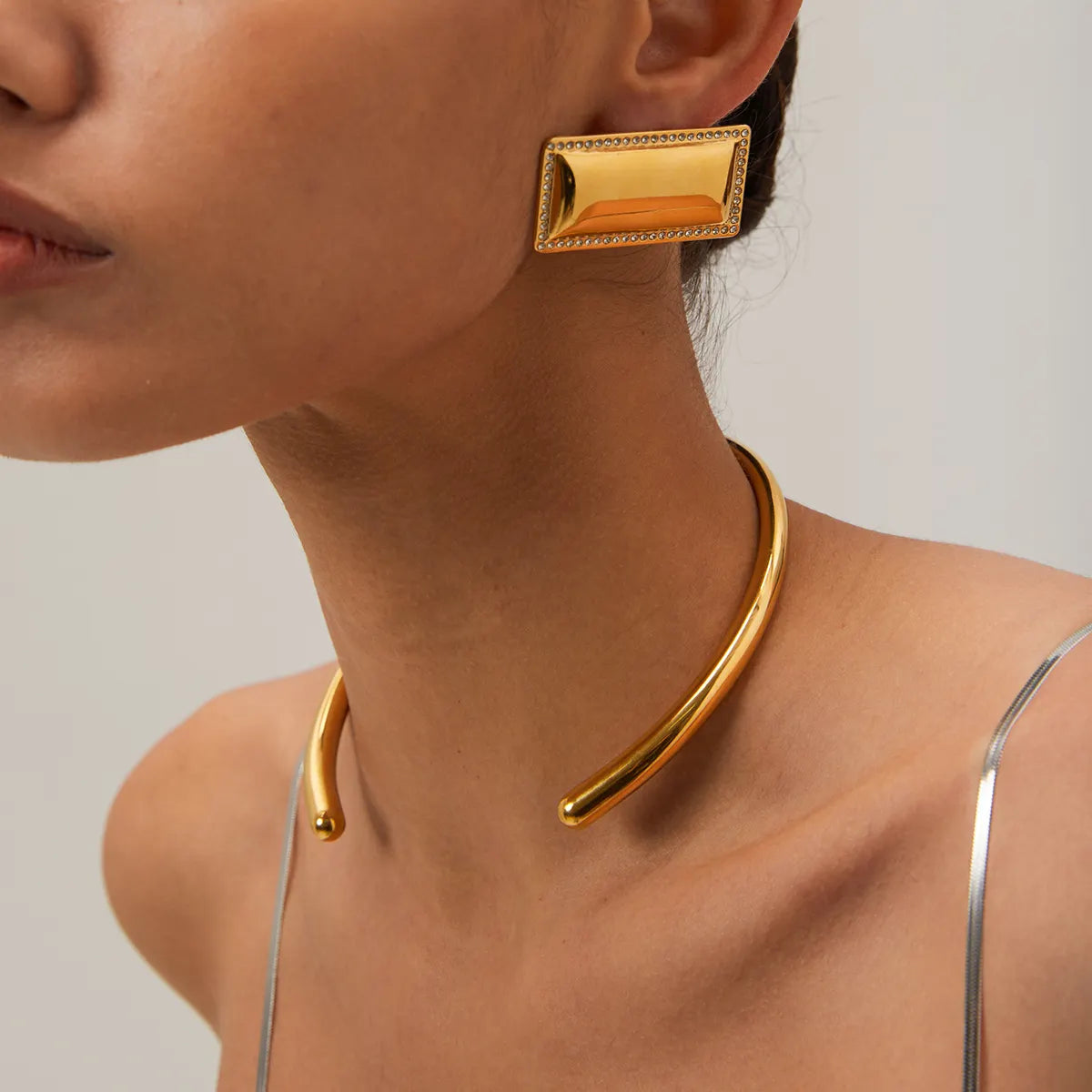 chrome chocker